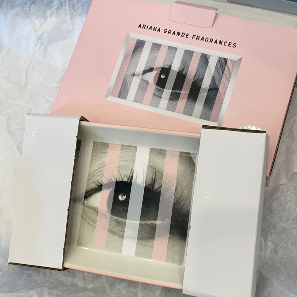 Ariana Grande jewelry tray